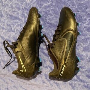 Nike tempo soccer cleats